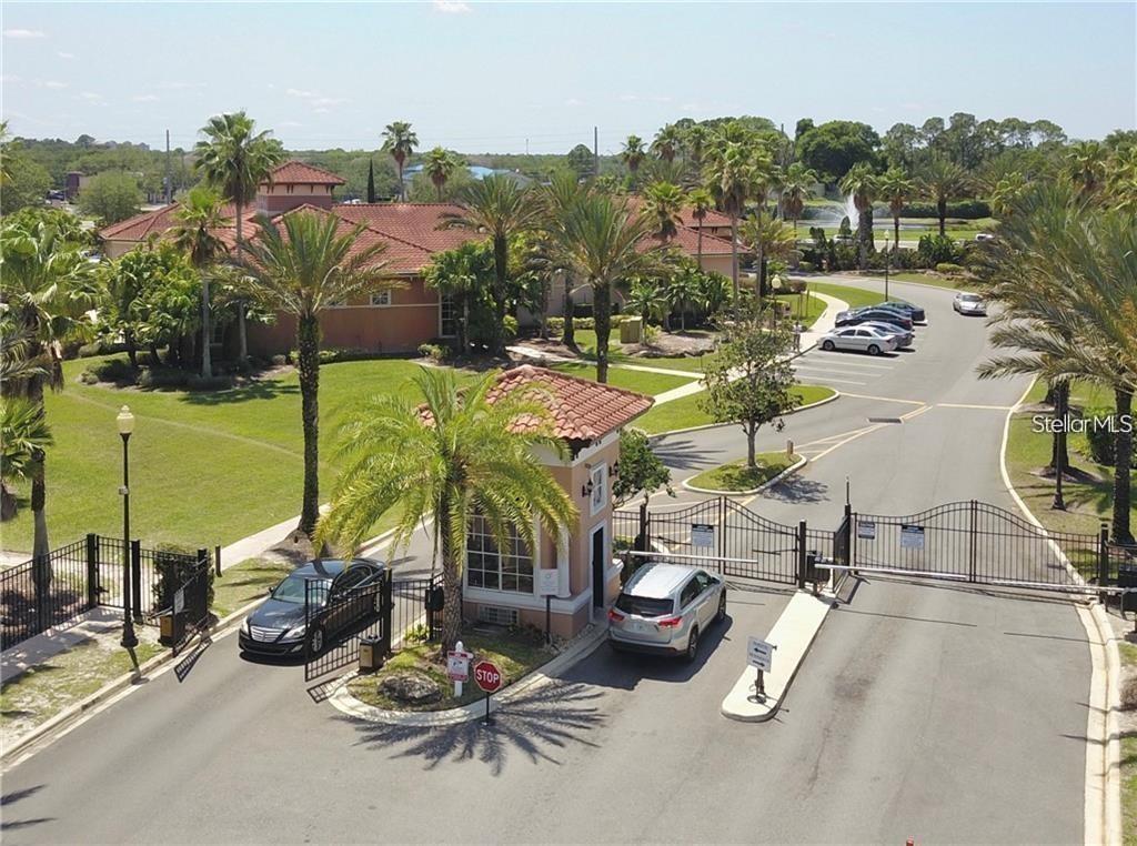 PALMS CLUB CONDO - Residential Lease