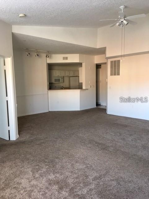 PALMS CLUB CONDO - Residential Lease