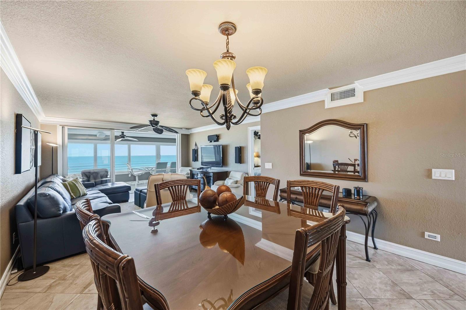 HORIZONS WEST - Residential