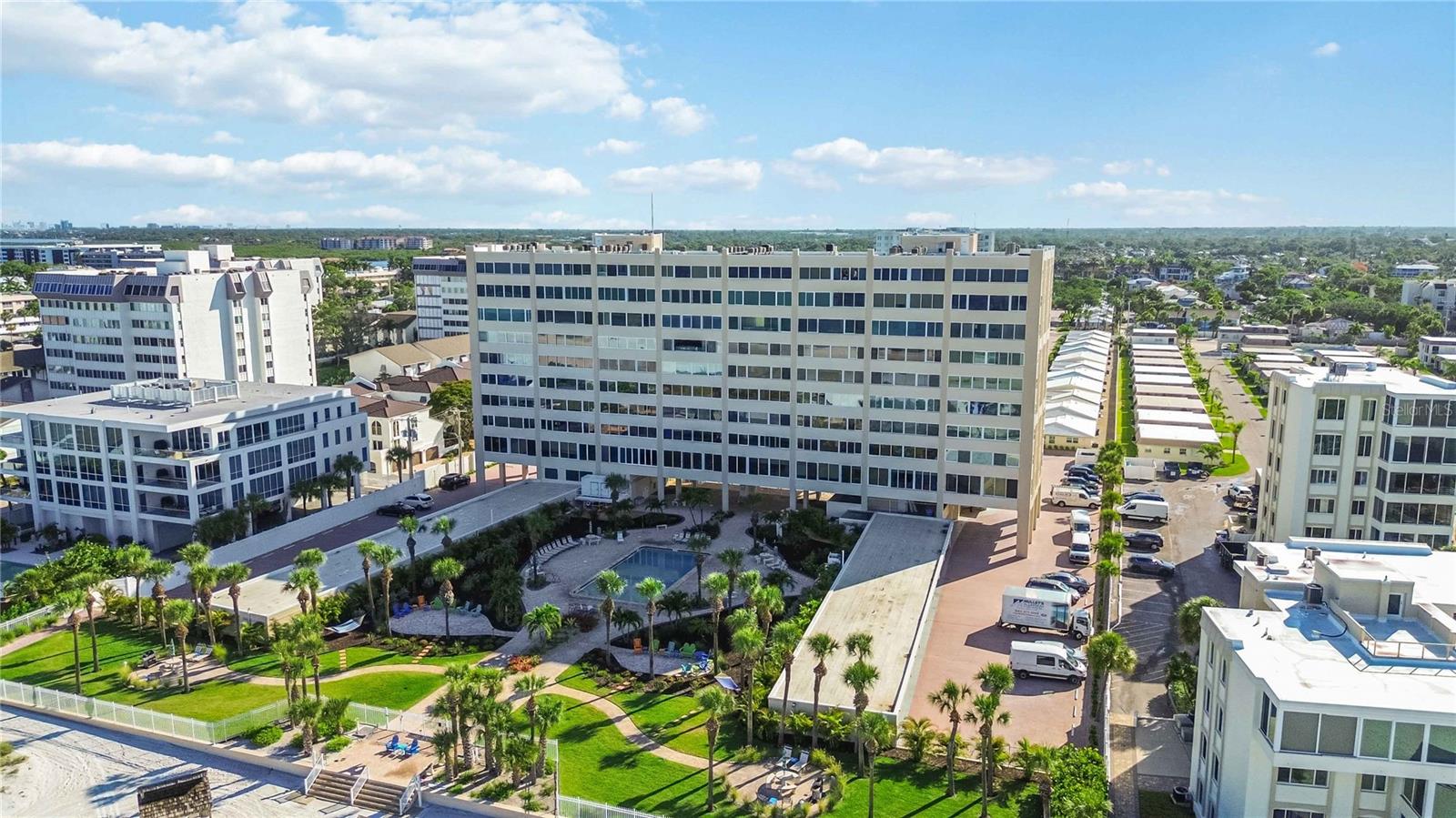 HORIZONS WEST - Residential