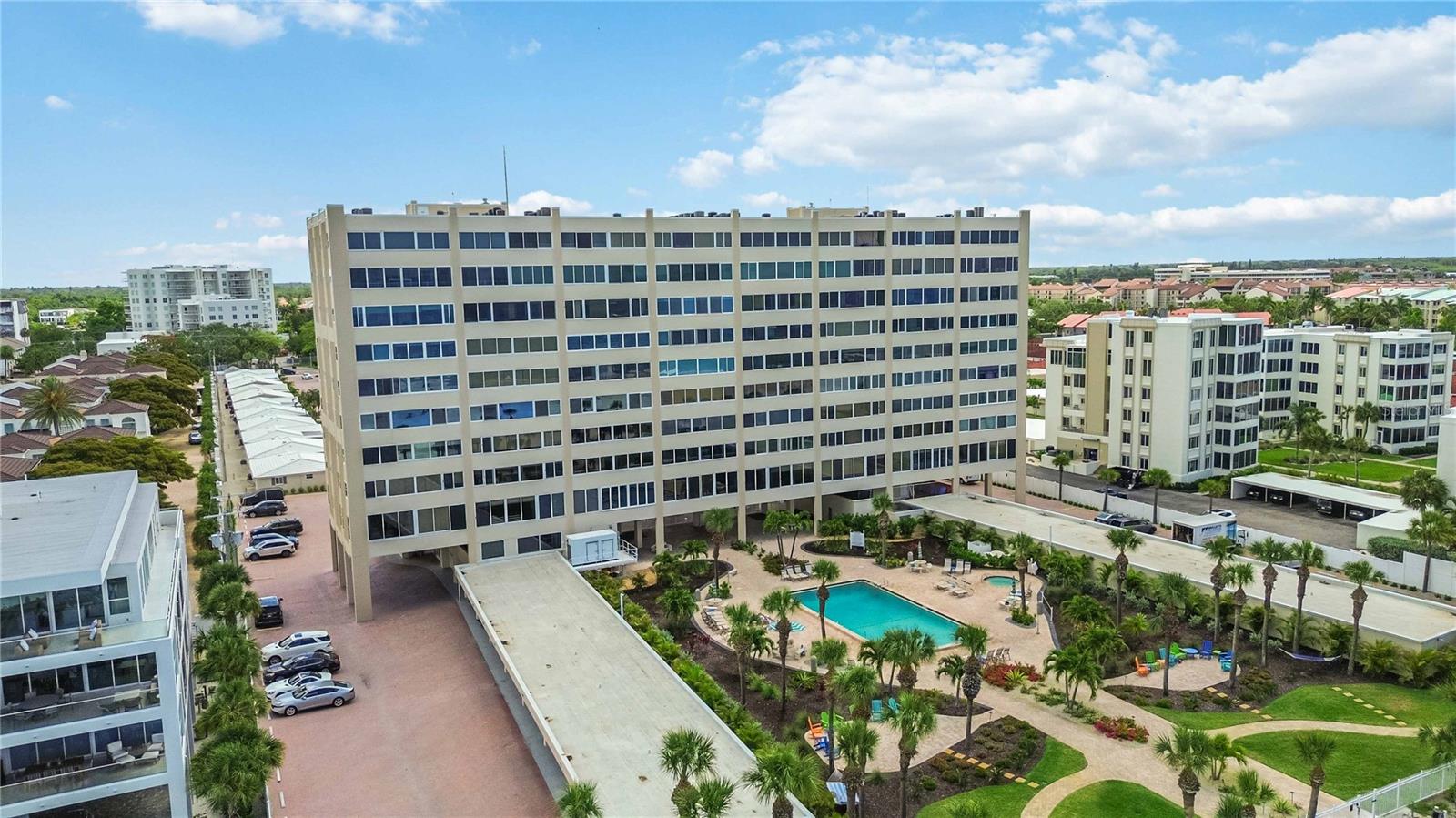 HORIZONS WEST - Residential
