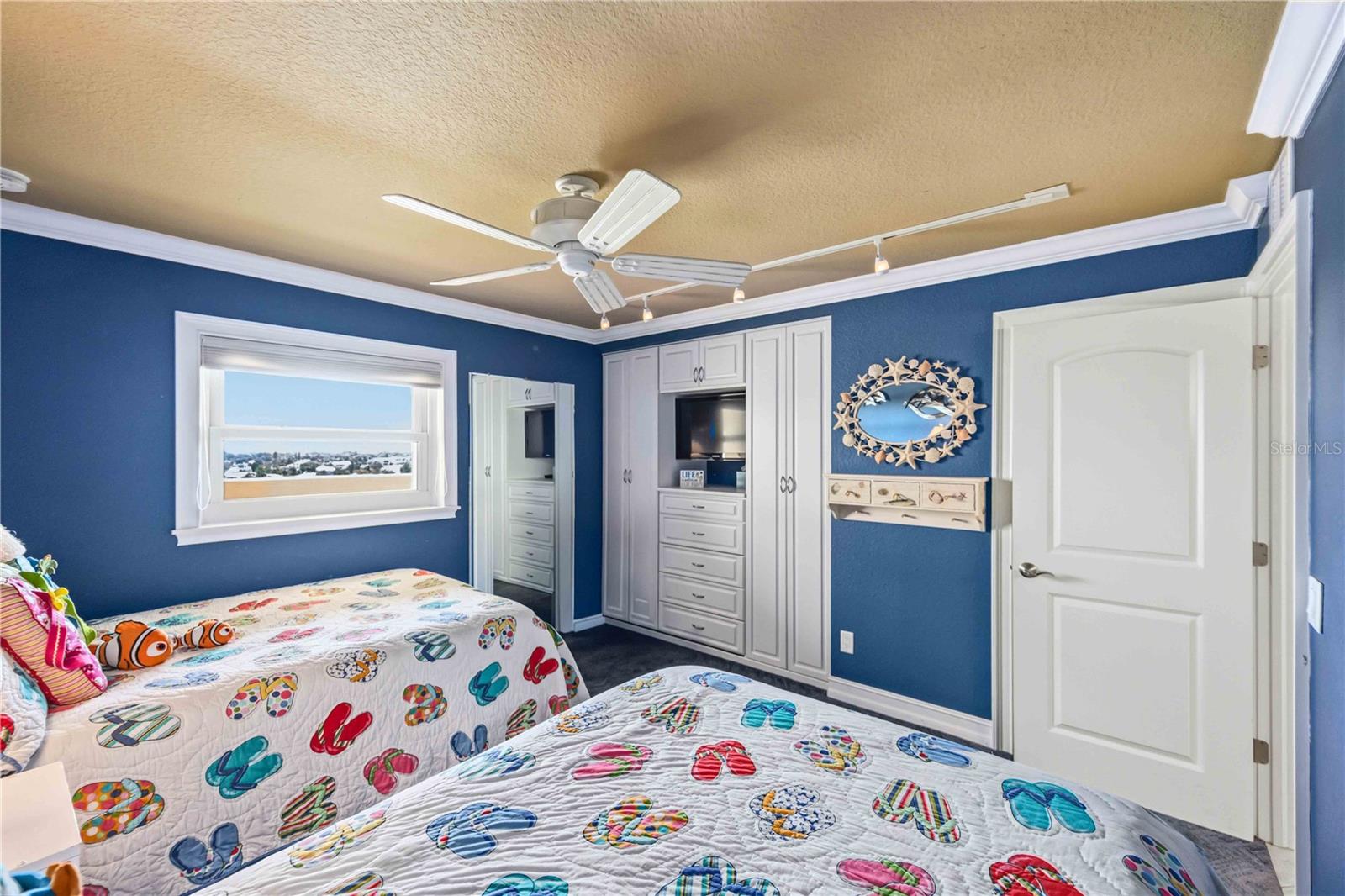 HORIZONS WEST - Residential