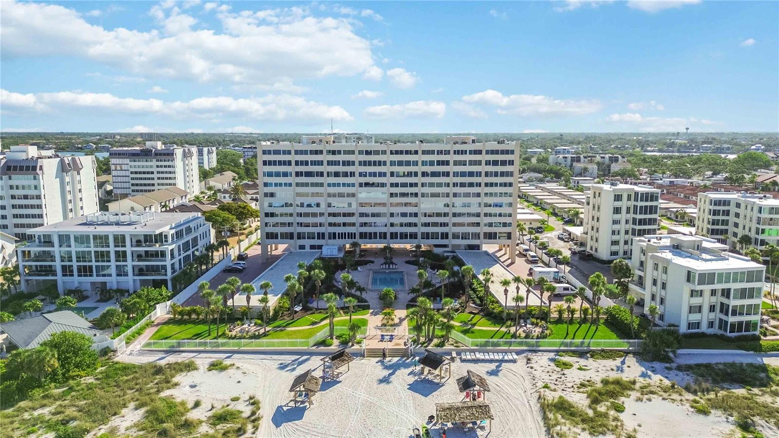 HORIZONS WEST - Residential