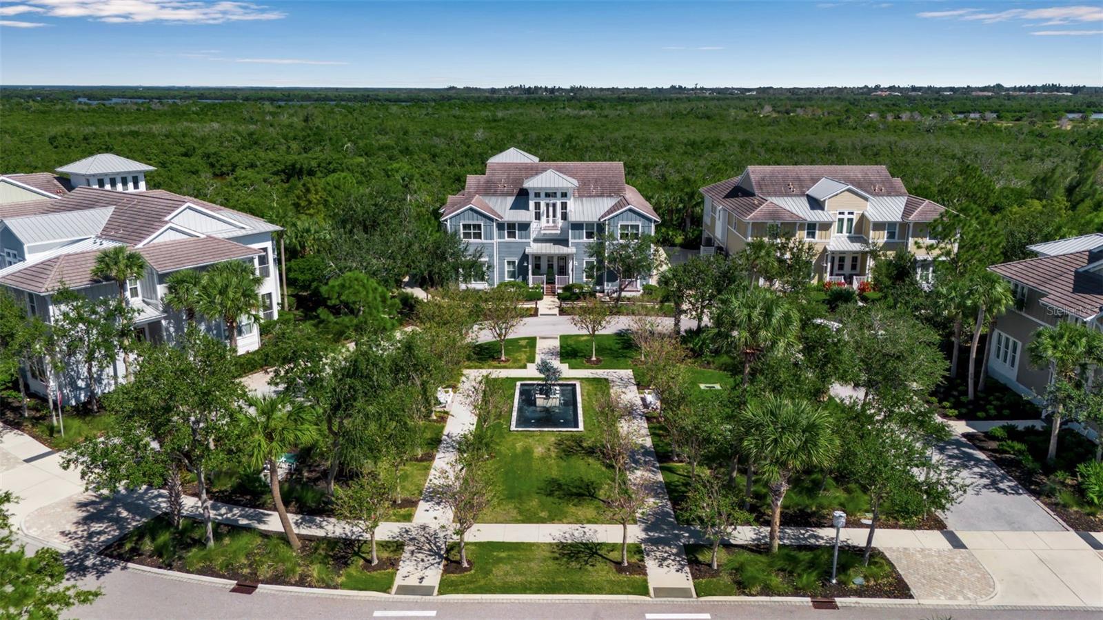 MANGROVE WALK ON HARBOUR ISLE PH 1 - Residential