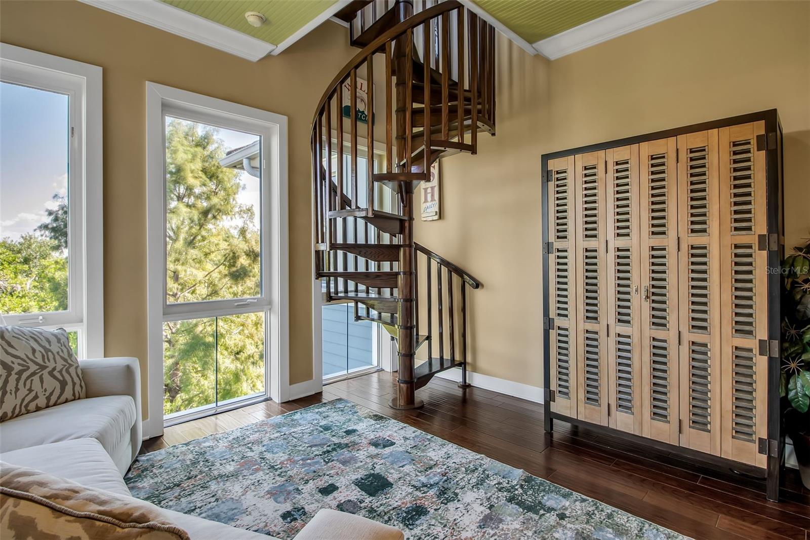 MANGROVE WALK ON HARBOUR ISLE PH 1 - Residential