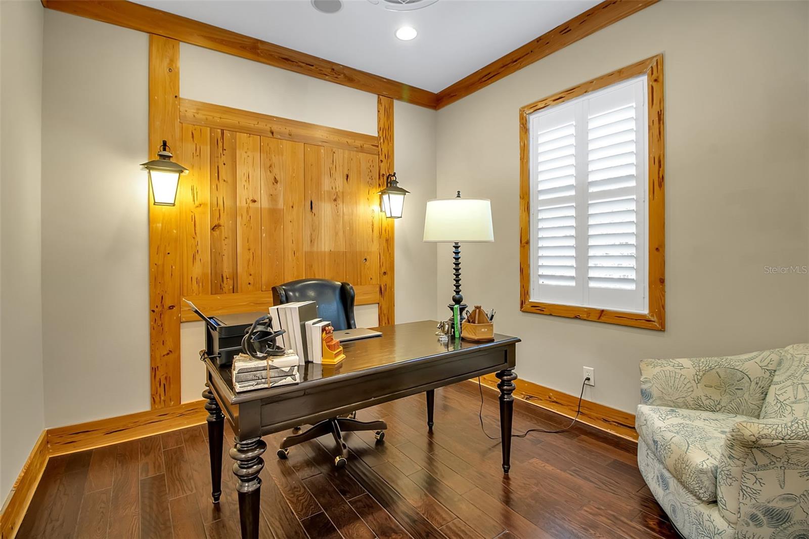 MANGROVE WALK ON HARBOUR ISLE PH 1 - Residential