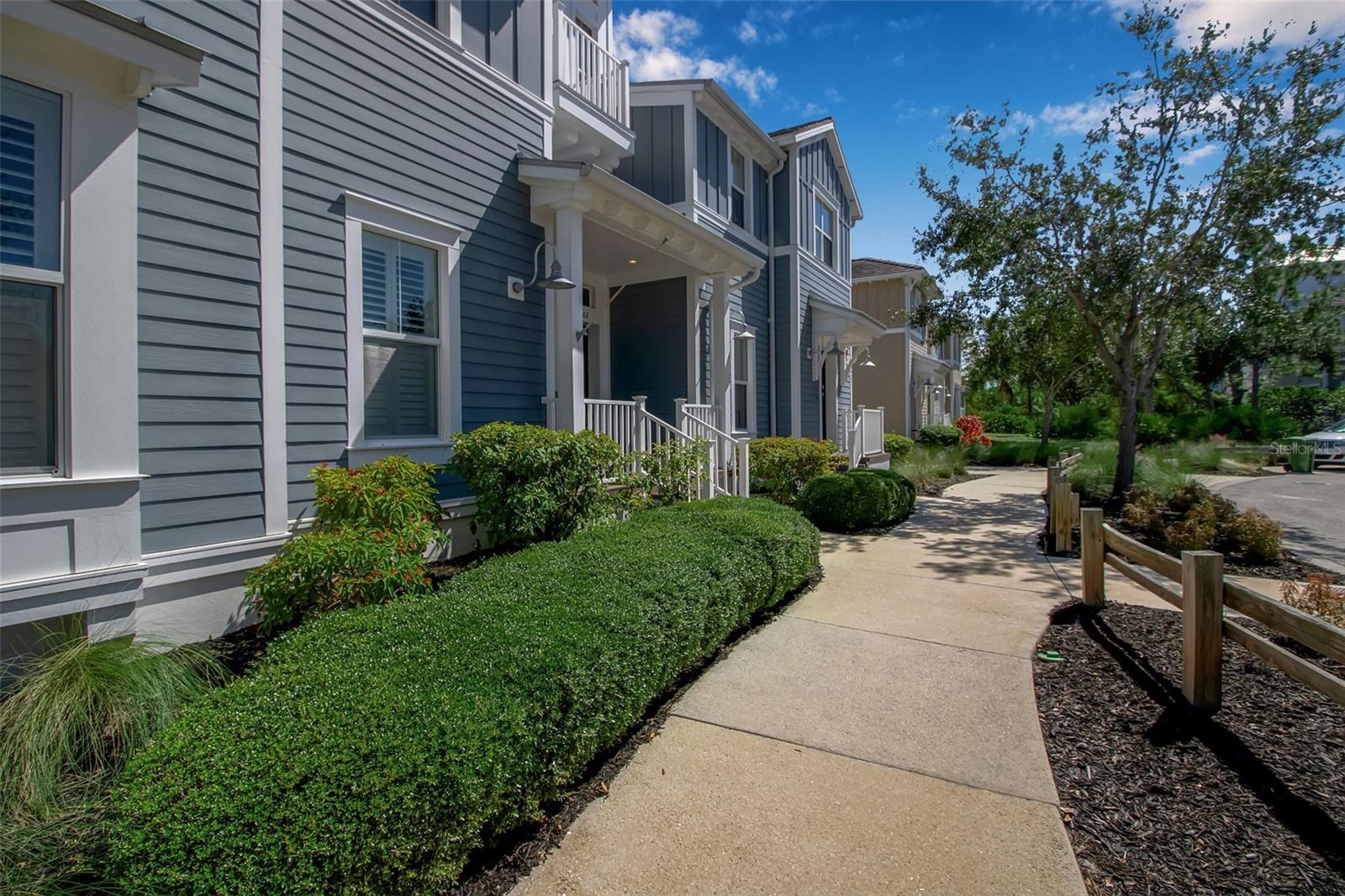 MANGROVE WALK ON HARBOUR ISLE PH 1 - Residential