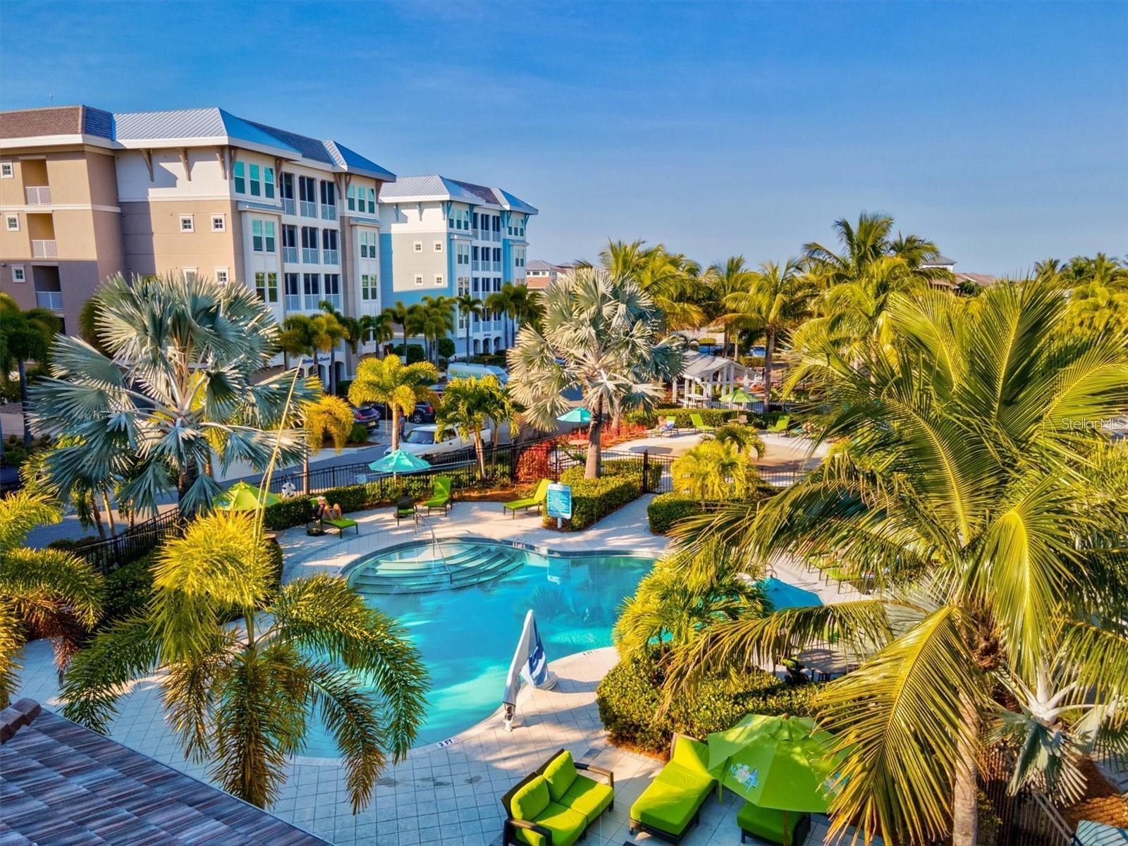 MANGROVE WALK ON HARBOUR ISLE PH 1 - Residential