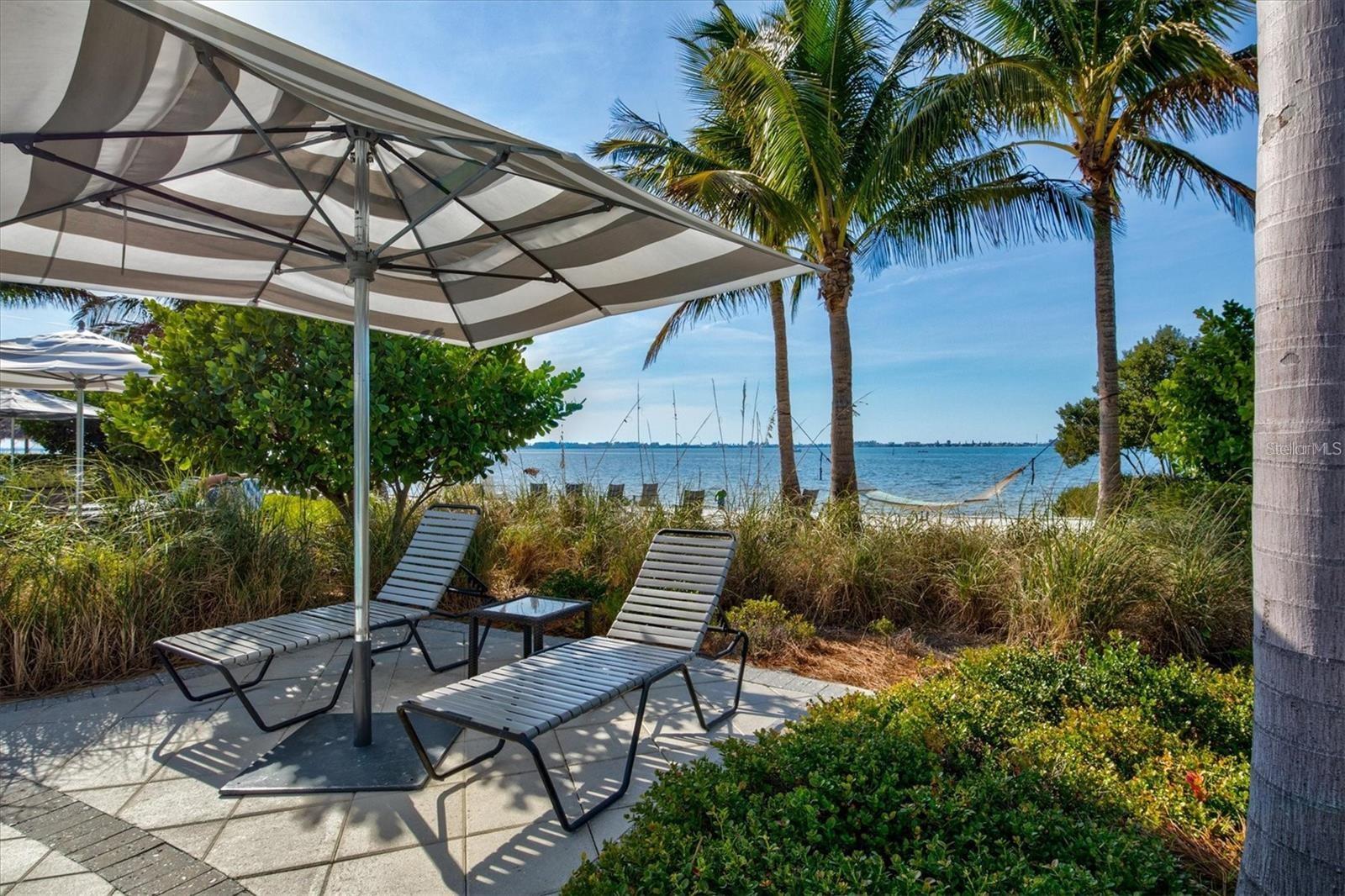 MANGROVE WALK ON HARBOUR ISLE PH 1 - Residential