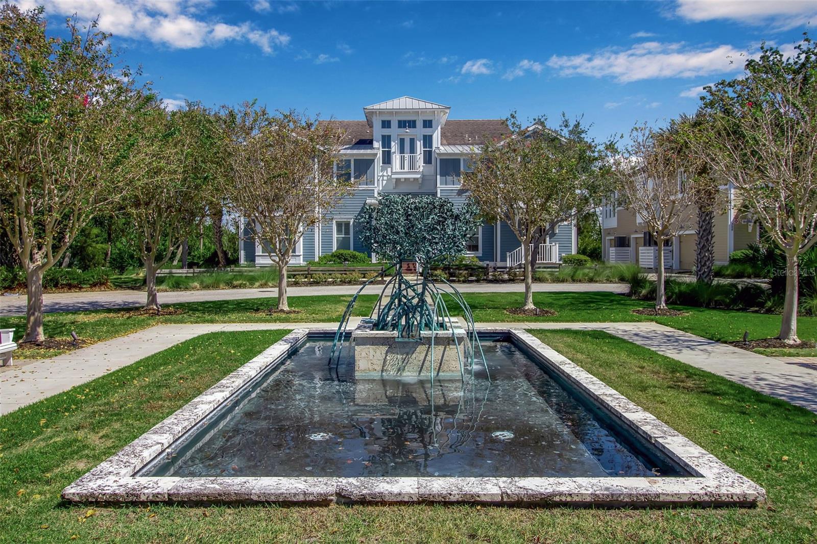 MANGROVE WALK ON HARBOUR ISLE PH 1 - Residential