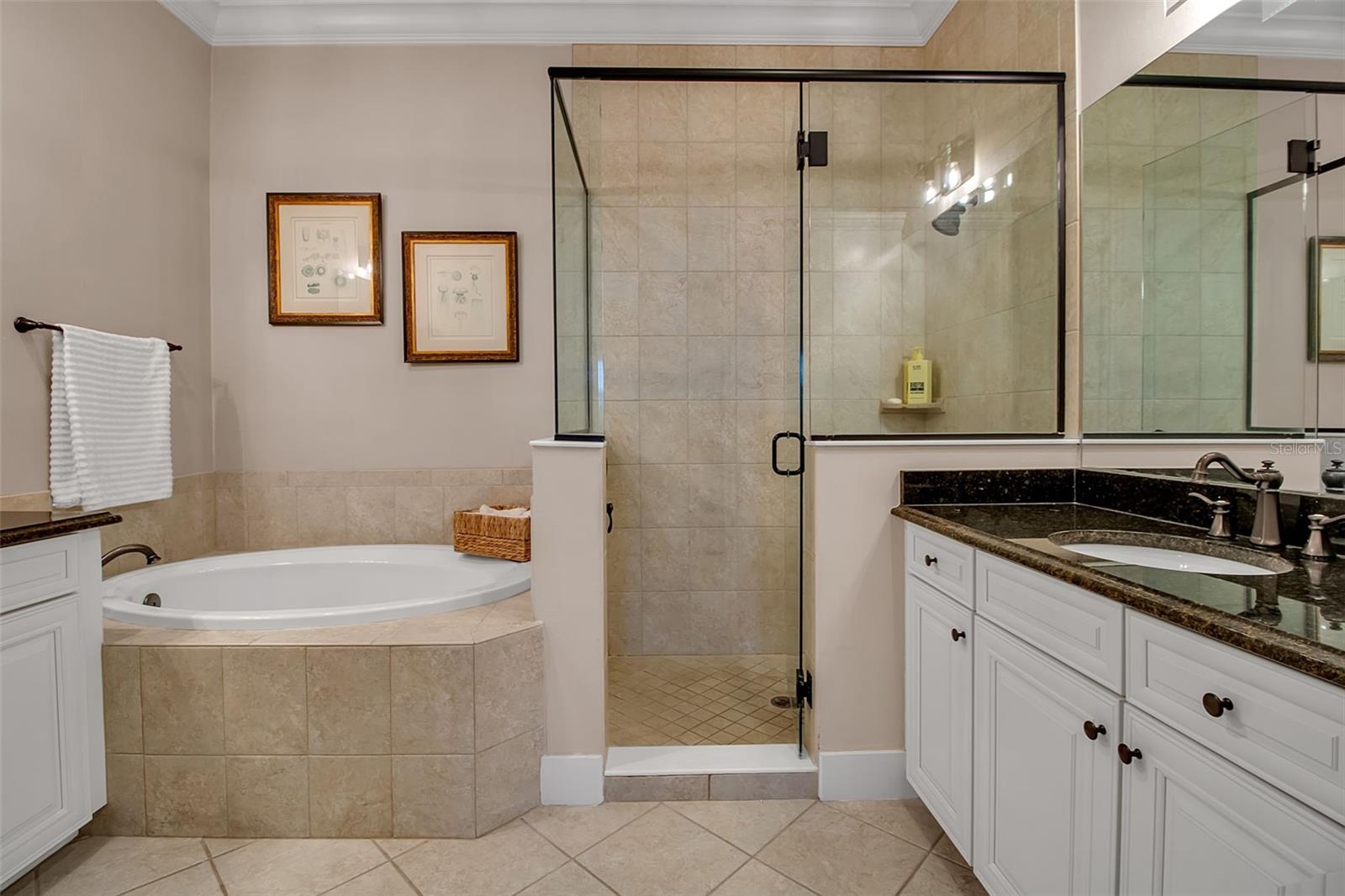 MANGROVE WALK ON HARBOUR ISLE PH 1 - Residential