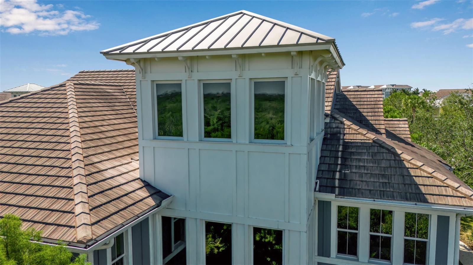 MANGROVE WALK ON HARBOUR ISLE PH 1 - Residential