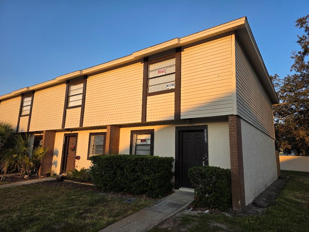 PINE LAKE SEC B UNIT ONE - Residential Lease