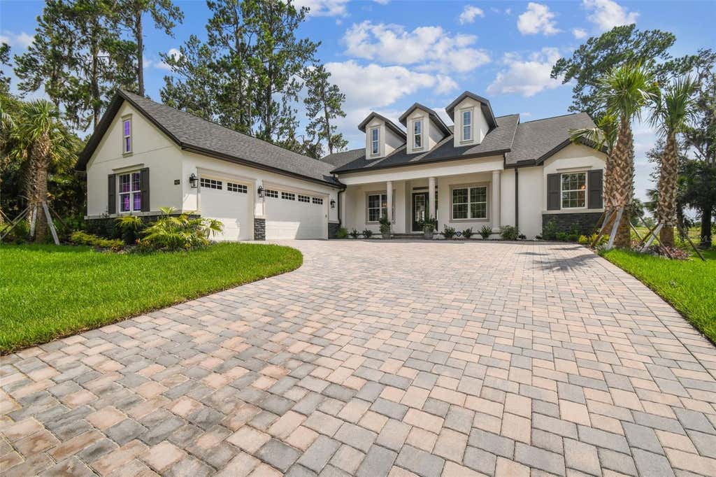 Photo of 6406 Summit View Drive, Brooksville, FL 34601 (MLS # W7869192)