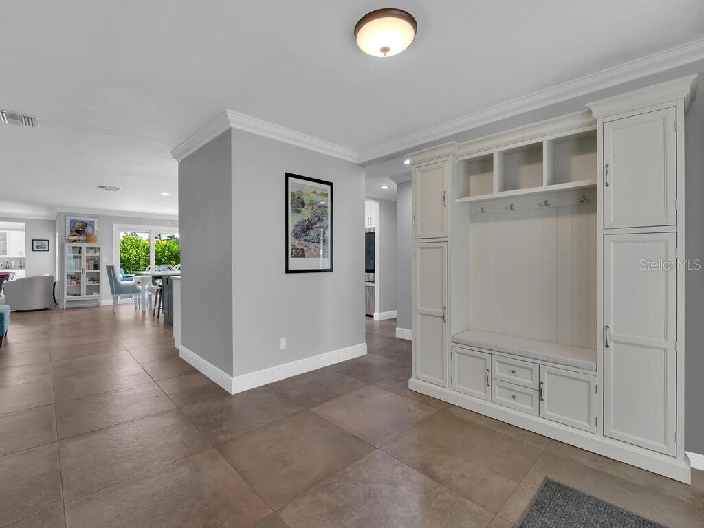 HARBOR CLUB - Residential