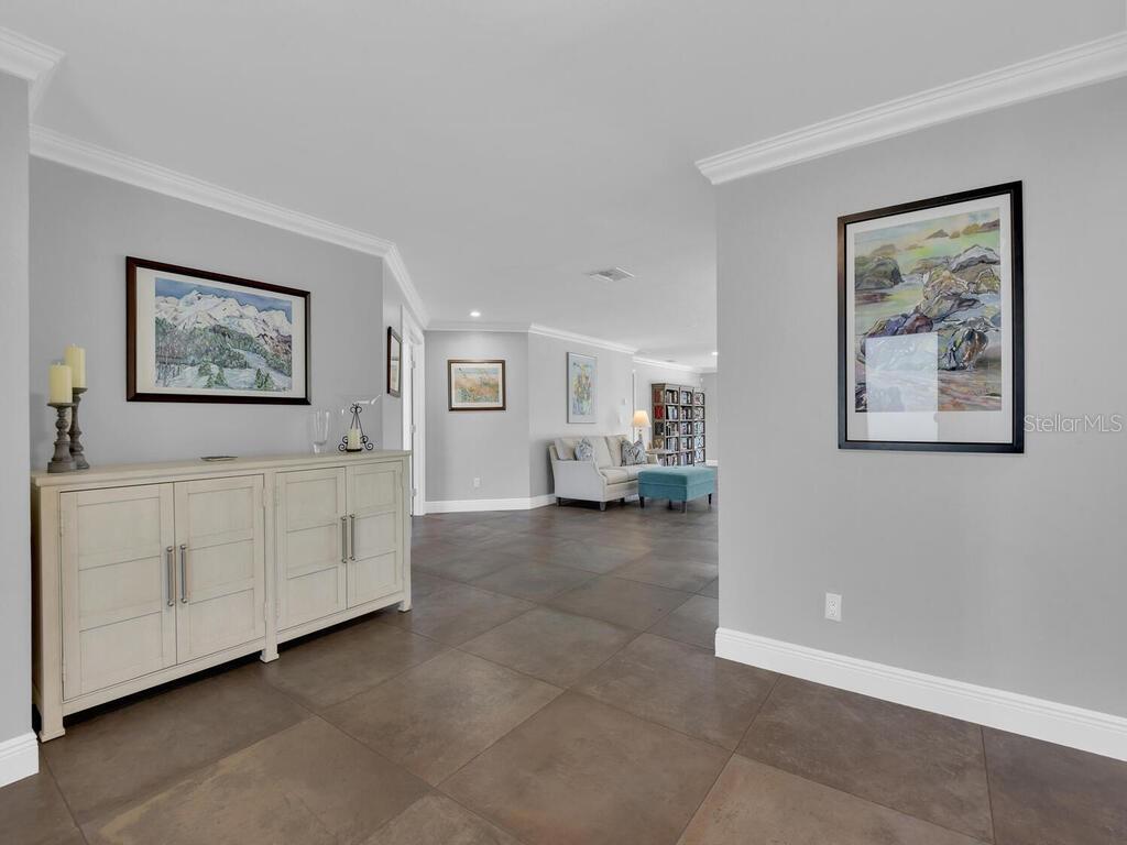 HARBOR CLUB - Residential