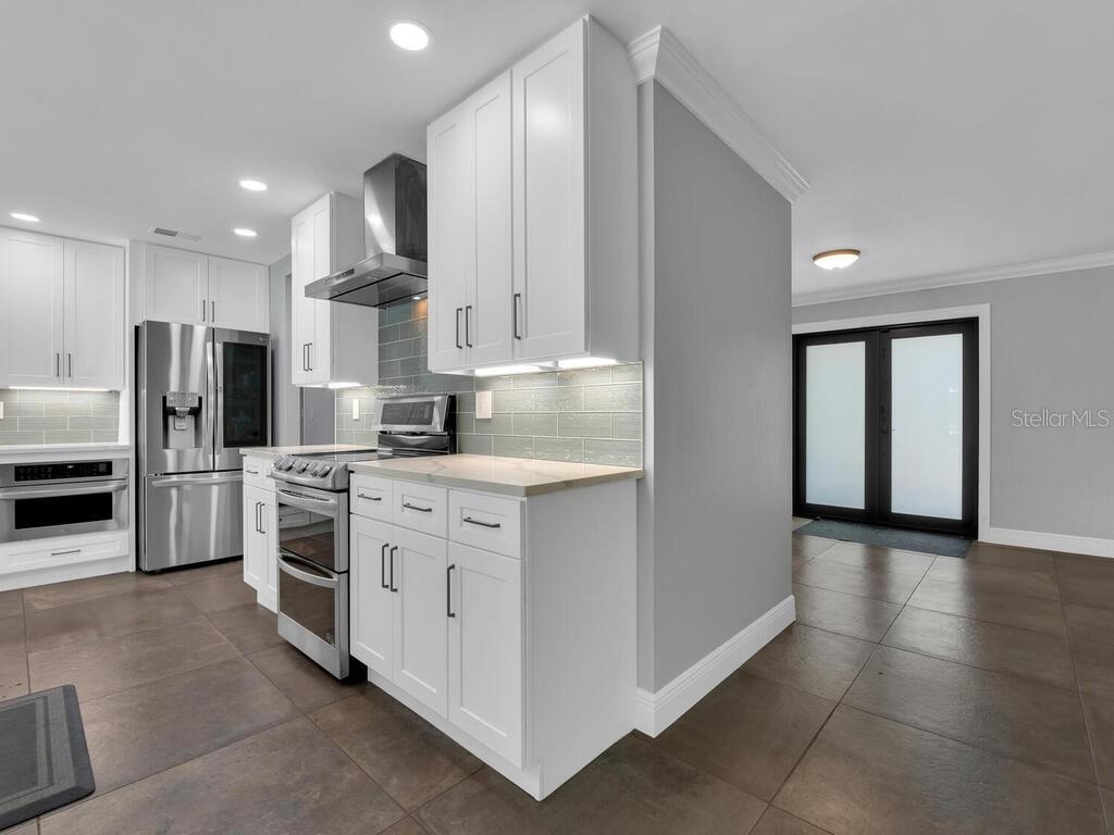 HARBOR CLUB - Residential