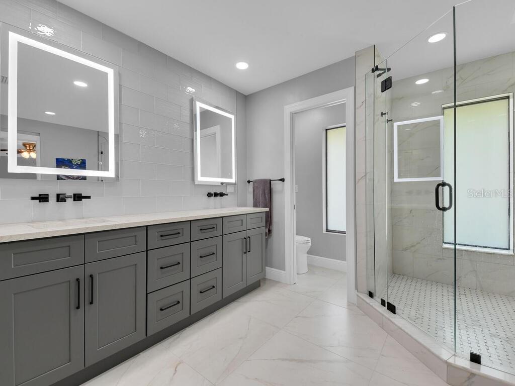 HARBOR CLUB - Residential