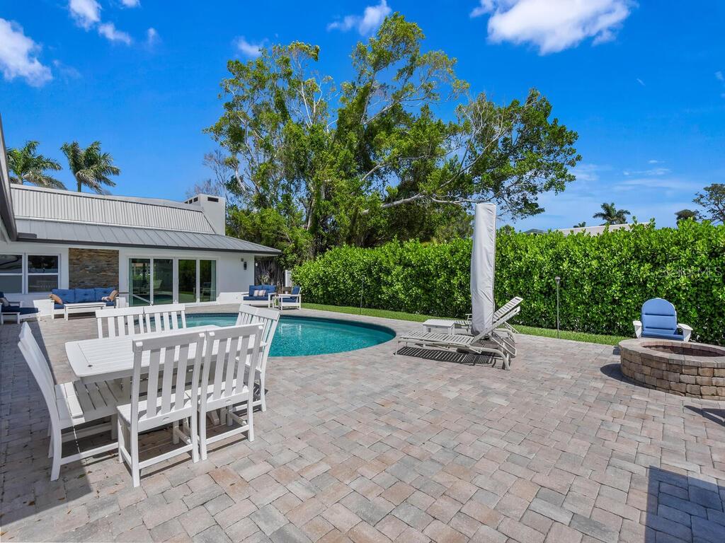 HARBOR CLUB - Residential