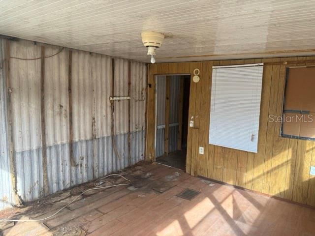 MERRIN ACRES - Residential