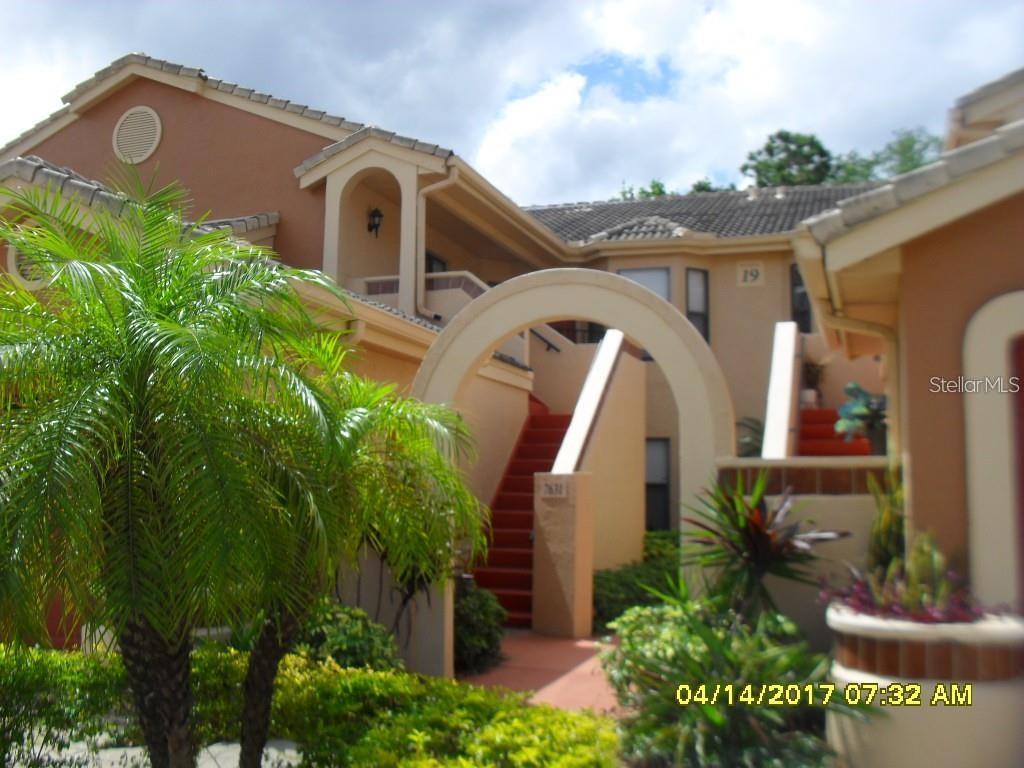 Beautiful 1st floor townhome with garage at Sanctuary Bay Hill PRIME LOCATION IN DOCTOR PHILLIPS Gated Community! Spacious 2 bedrooms, 2
baths, RENT INCLUDES WATER, updated kitchen with Granite counter tops, convenient breakfast counter, spacious open floor
plan, screened porch with tiled floor and all appliances. Sanctuary amenities include beautiful community pool, fitness center, tennis & basketball courts. This property is walking distance to YMCA and conveniently near nice restaurants, shopping, Whole Foods and I-4 exit.. ASSOCIATION APPROVAL REQUIRED ! CALL TODAY!