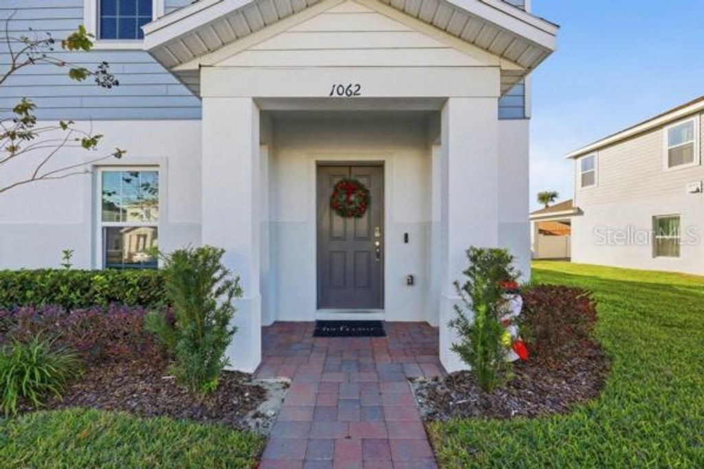 Photo of 1062 Sand Torch Circle, Davenport, FL 33837 (MLS # S5141026)