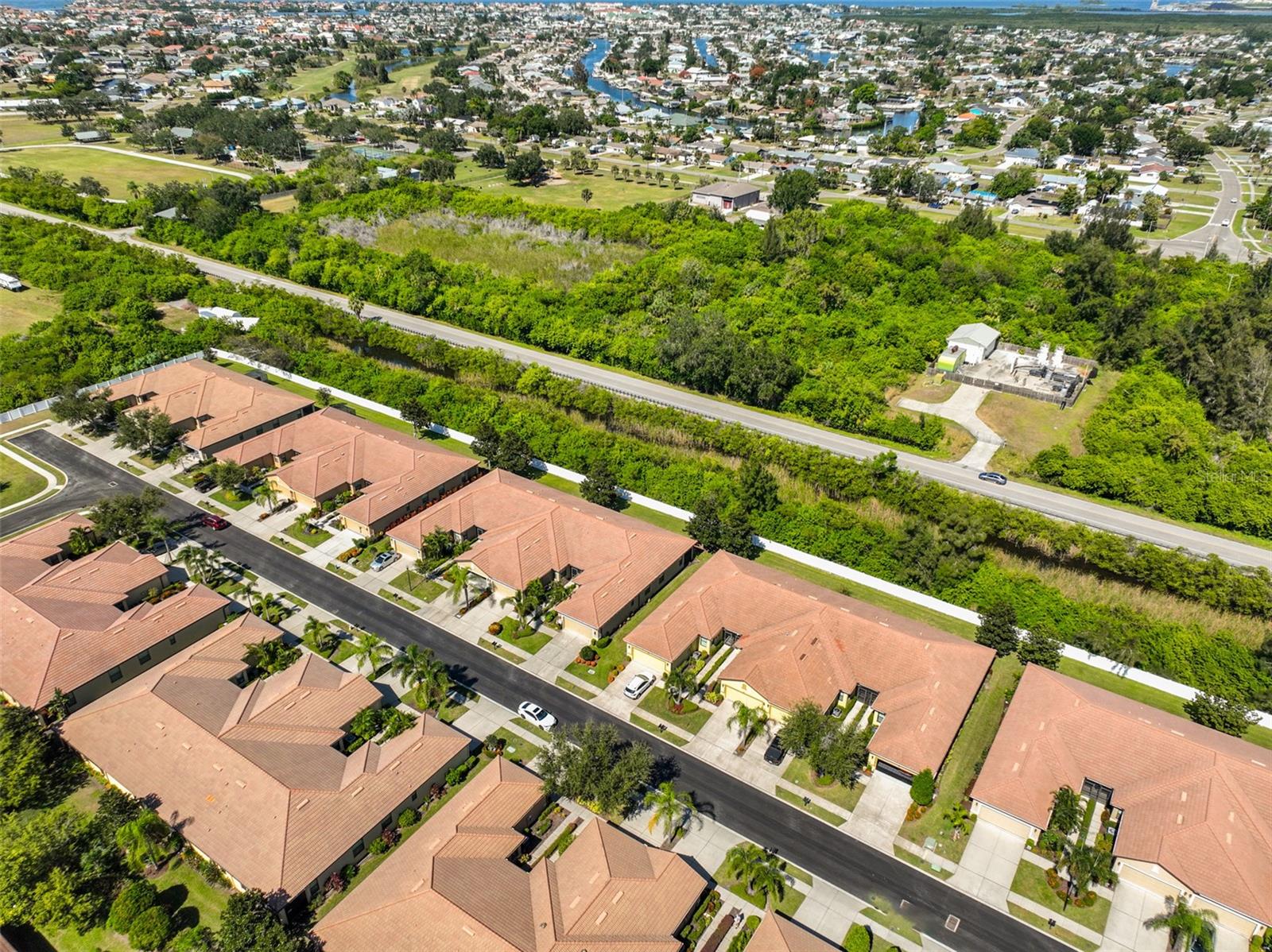 SOUTHSHORE FALLS PH 2 - Residential