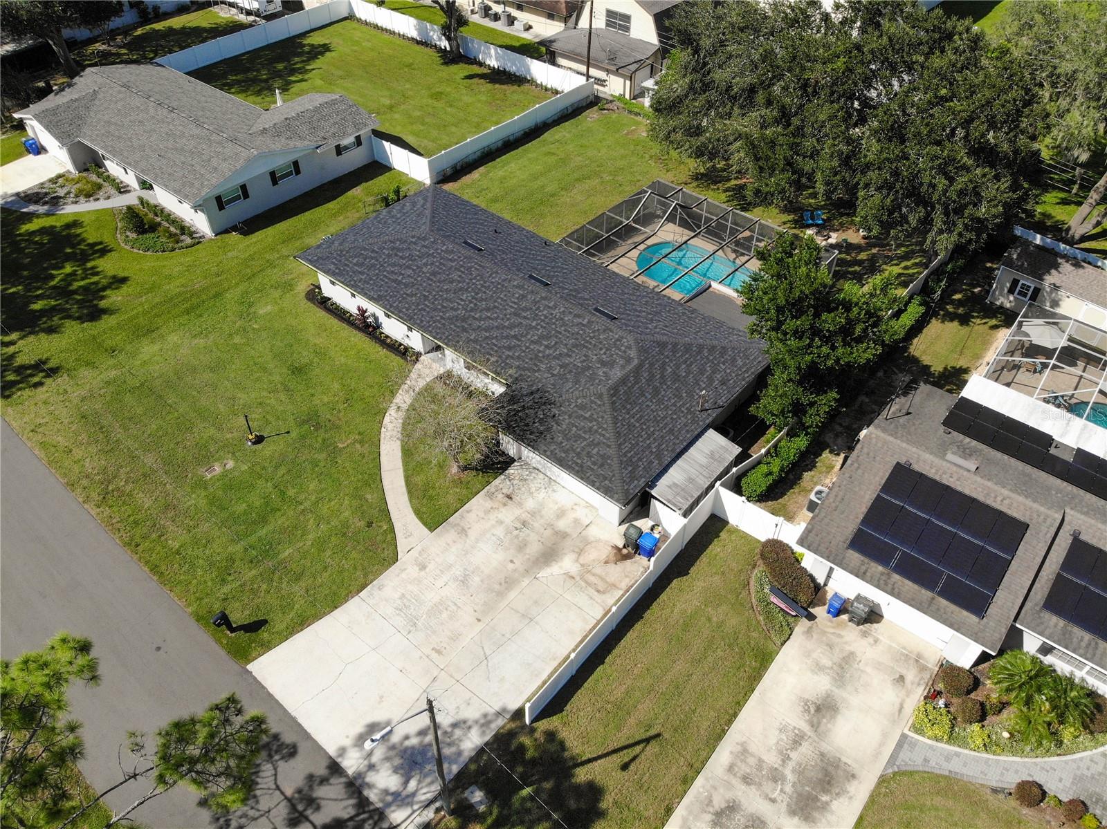 1016 DOLLY LANE