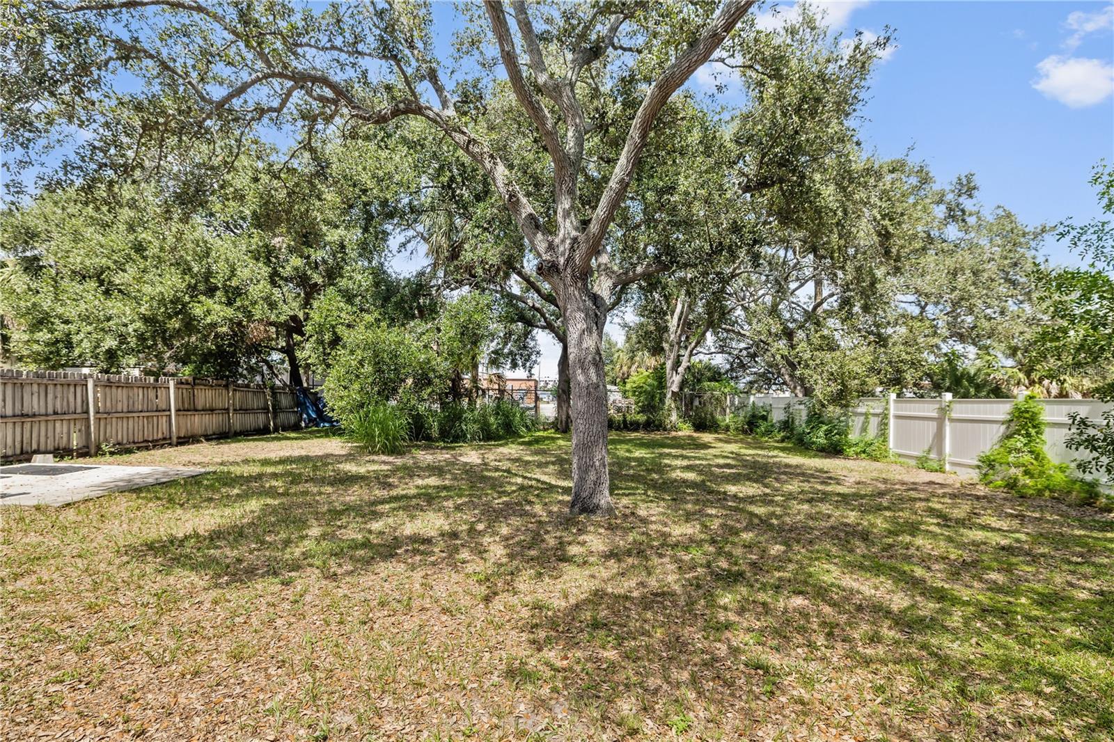 SUNSET LANE 1ST ADD - Residential