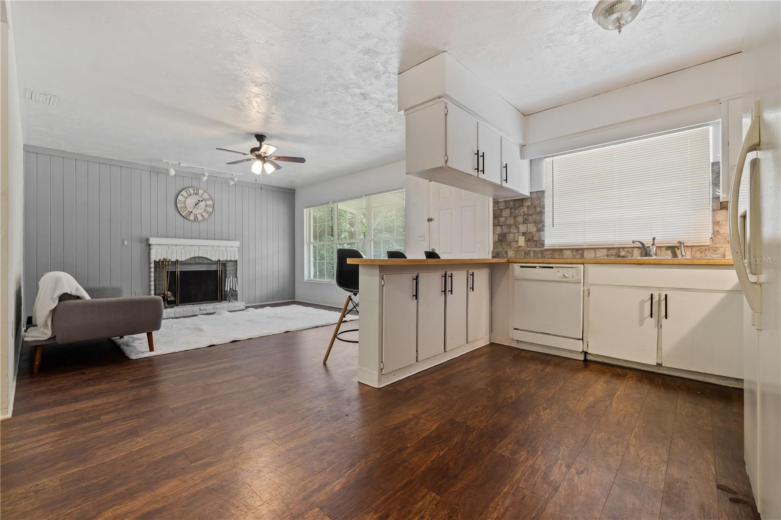 SUNSET LANE 1ST ADD - Residential