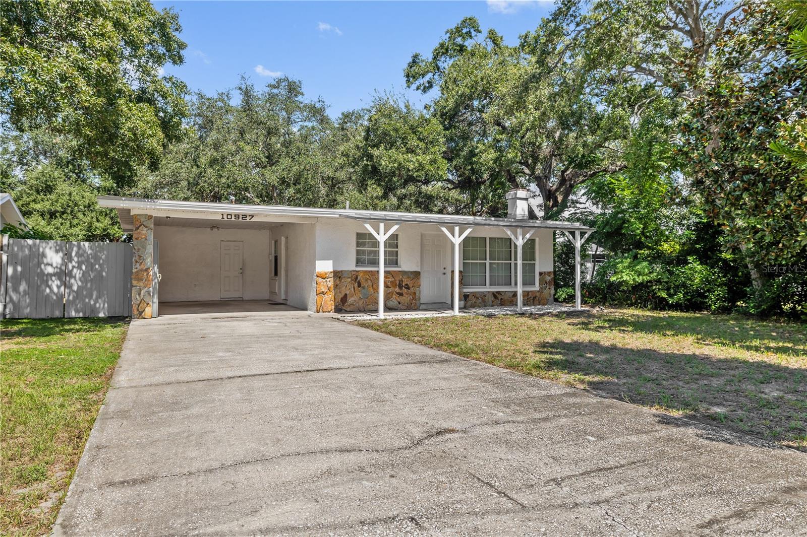 SUNSET LANE 1ST ADD - Residential