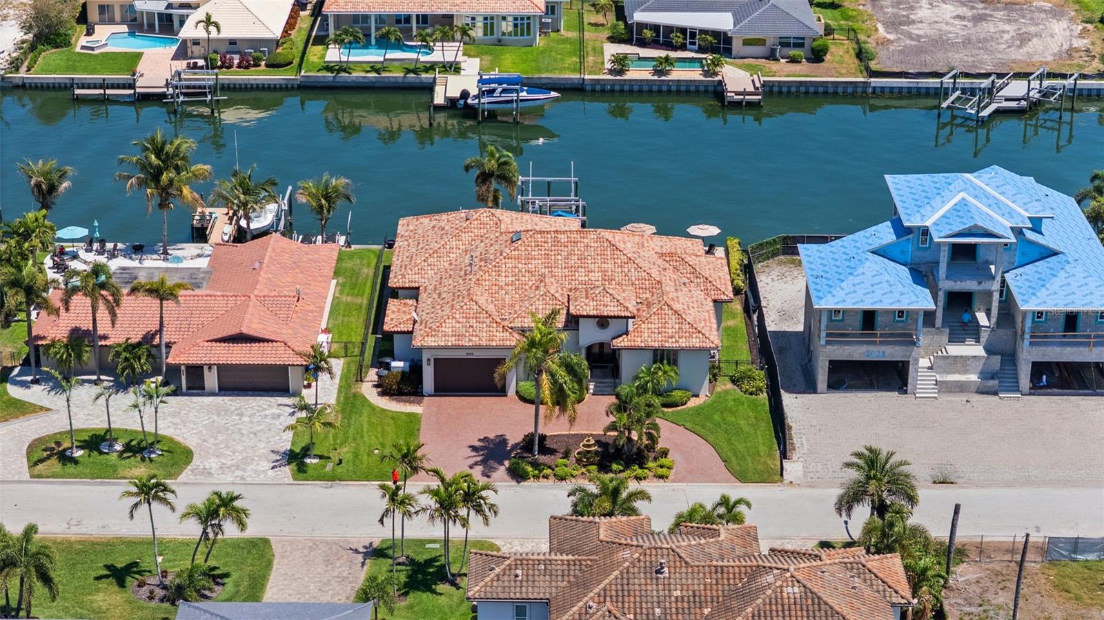 VENETIAN ISLES - Residential