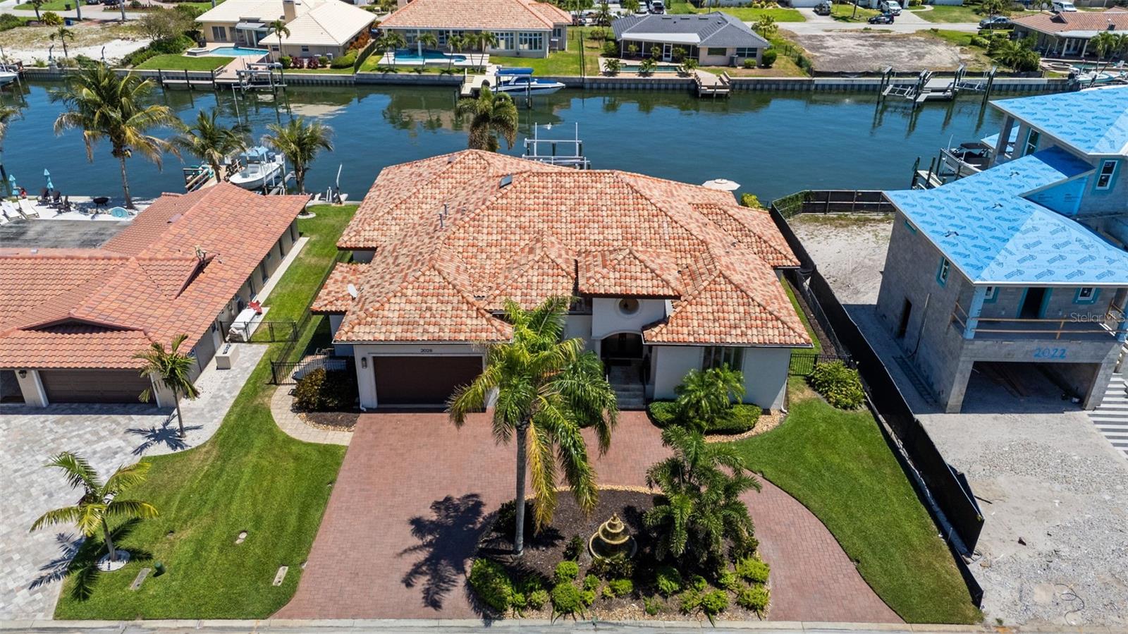 VENETIAN ISLES - Residential