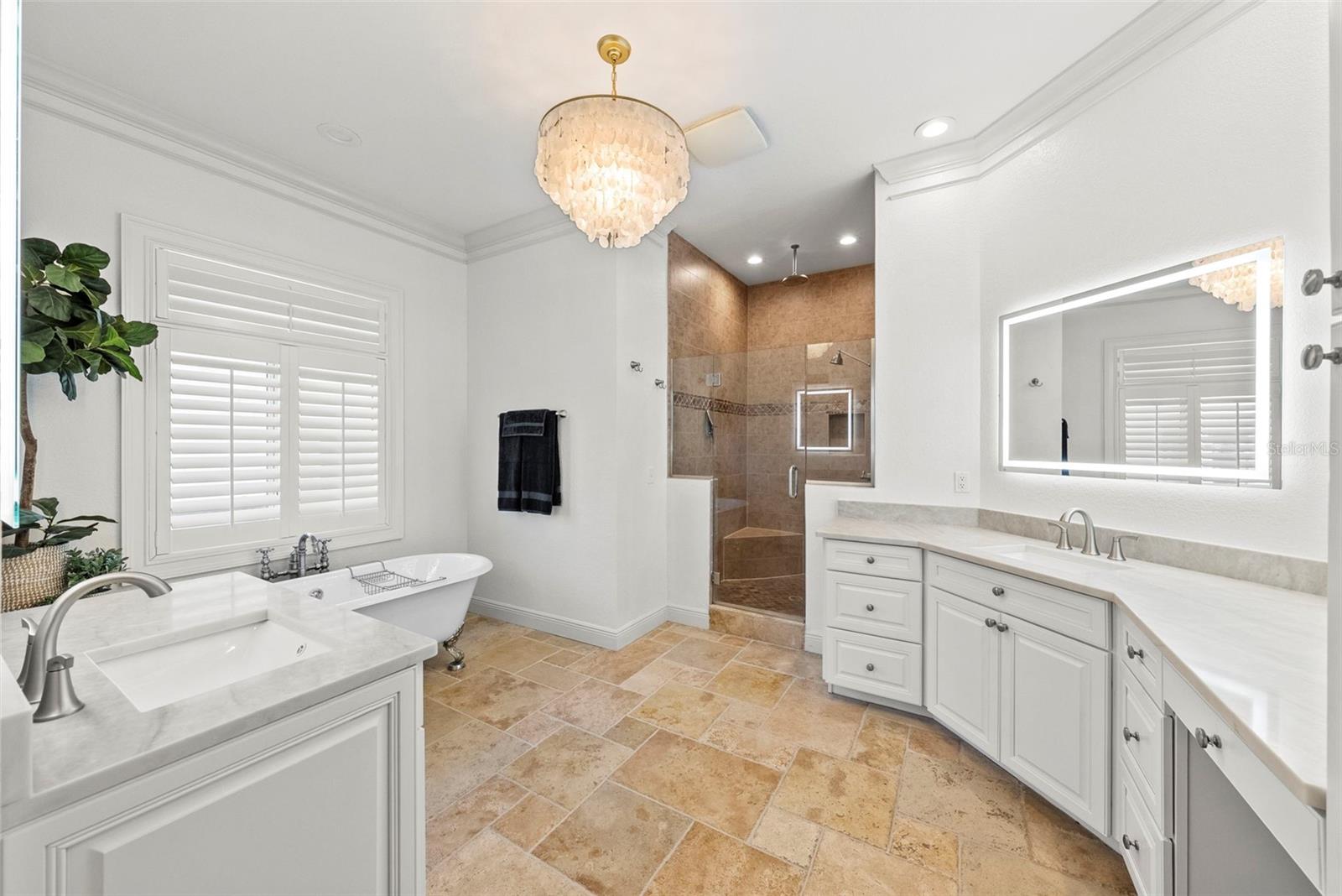 VENETIAN ISLES - Residential