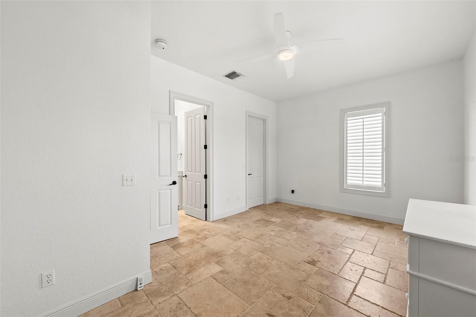 VENETIAN ISLES - Residential