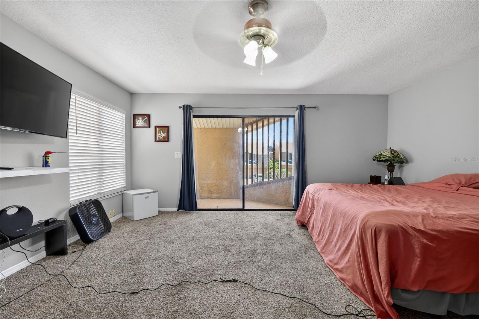 VILLAGE COVE TWNHS CONDO - Residential