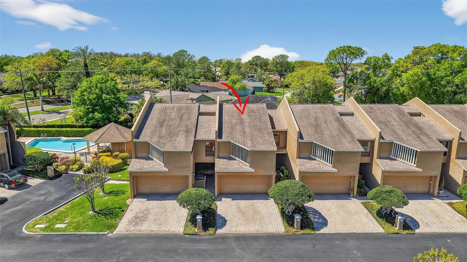 VILLAGE COVE TWNHS CONDO - Residential