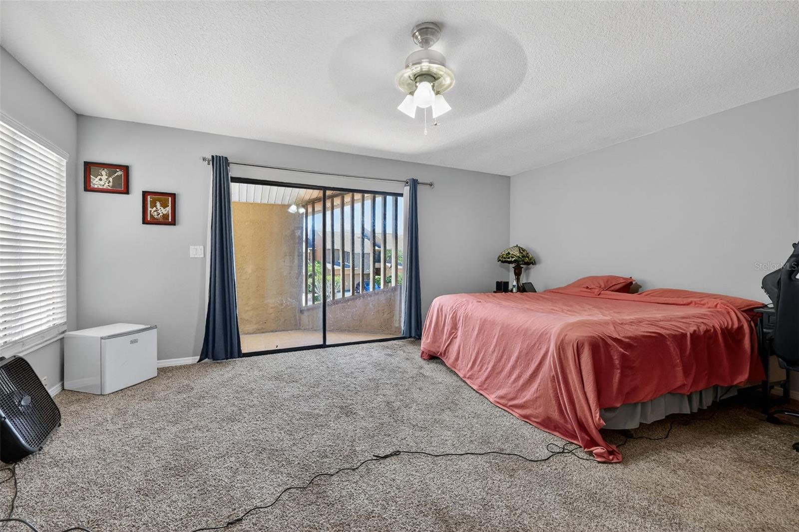 VILLAGE COVE TWNHS CONDO - Residential