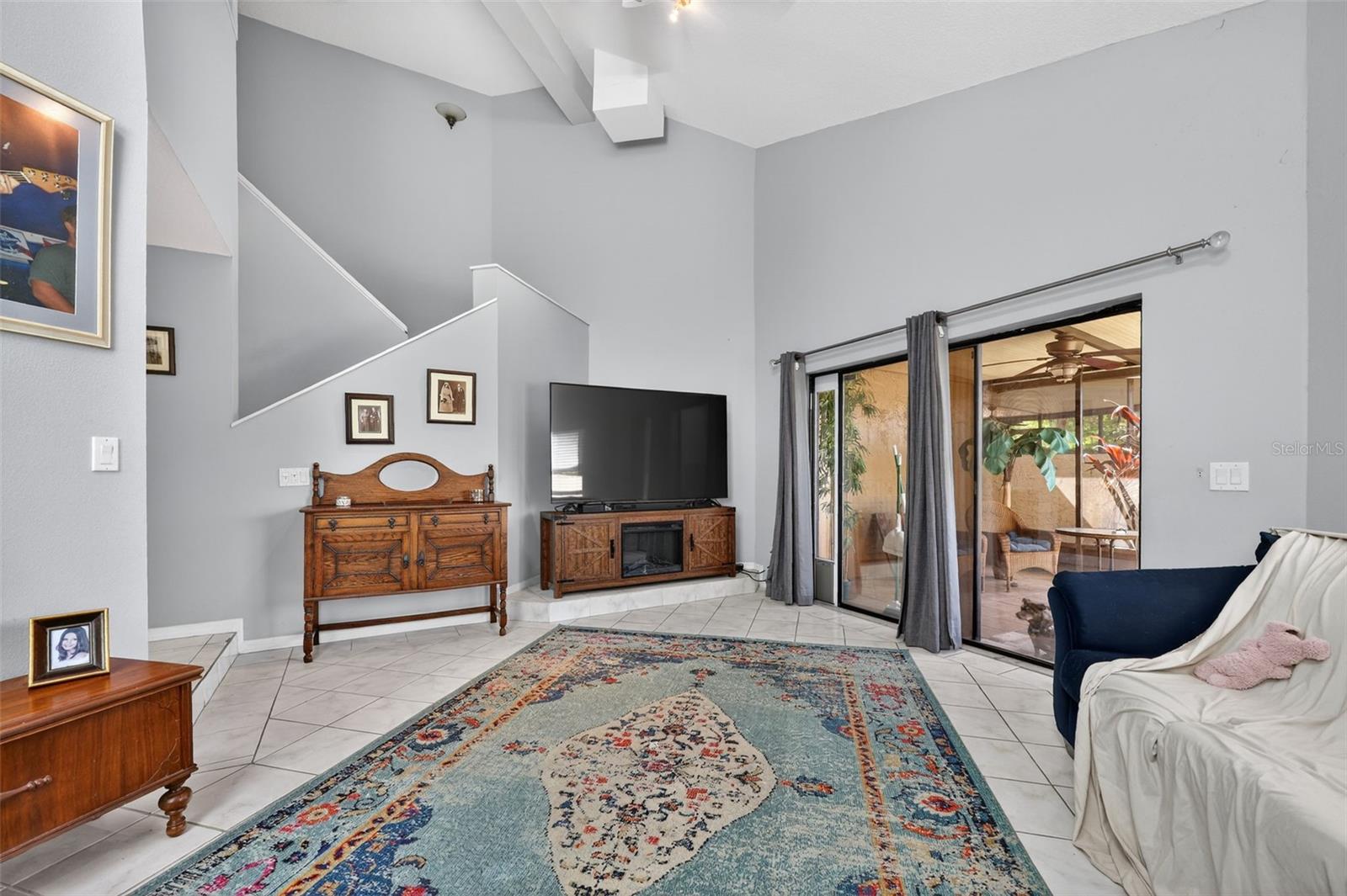 VILLAGE COVE TWNHS CONDO - Residential