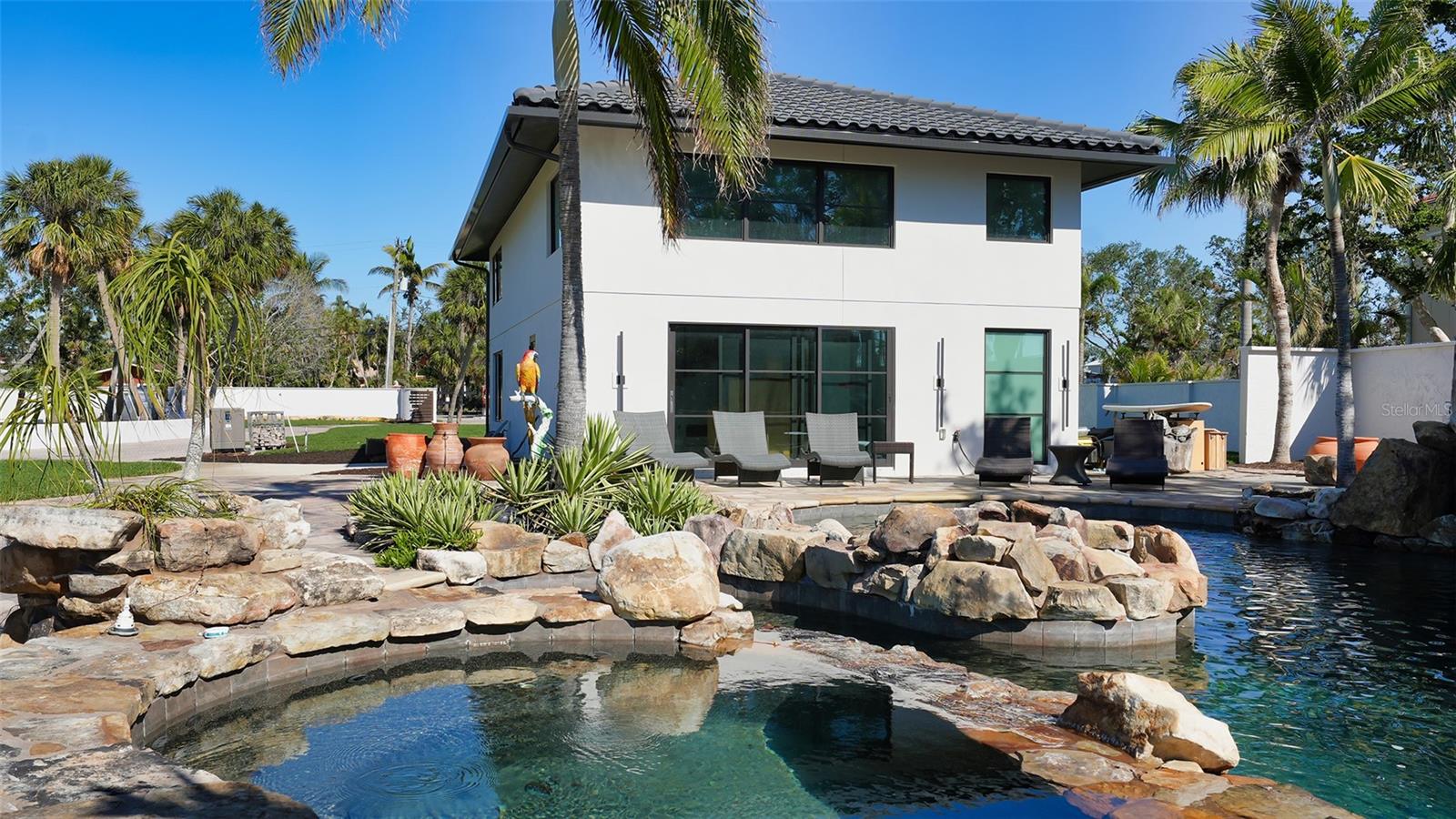 BAY ISLAND - Residential