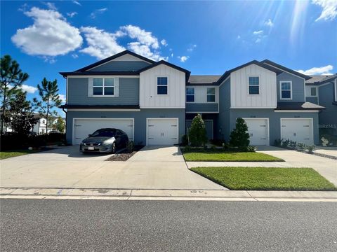 Photo of 31332 Amberview Bnd, Wesley Chapel, FL 33545 (MLS # TB8439723)