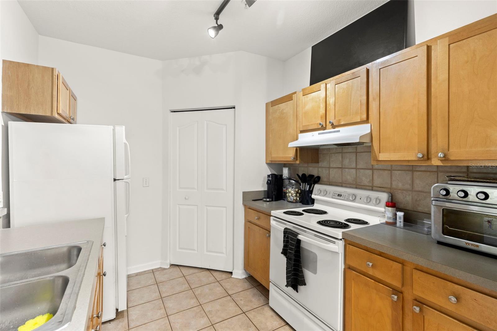 GRAND KEY A CONDO - Residential