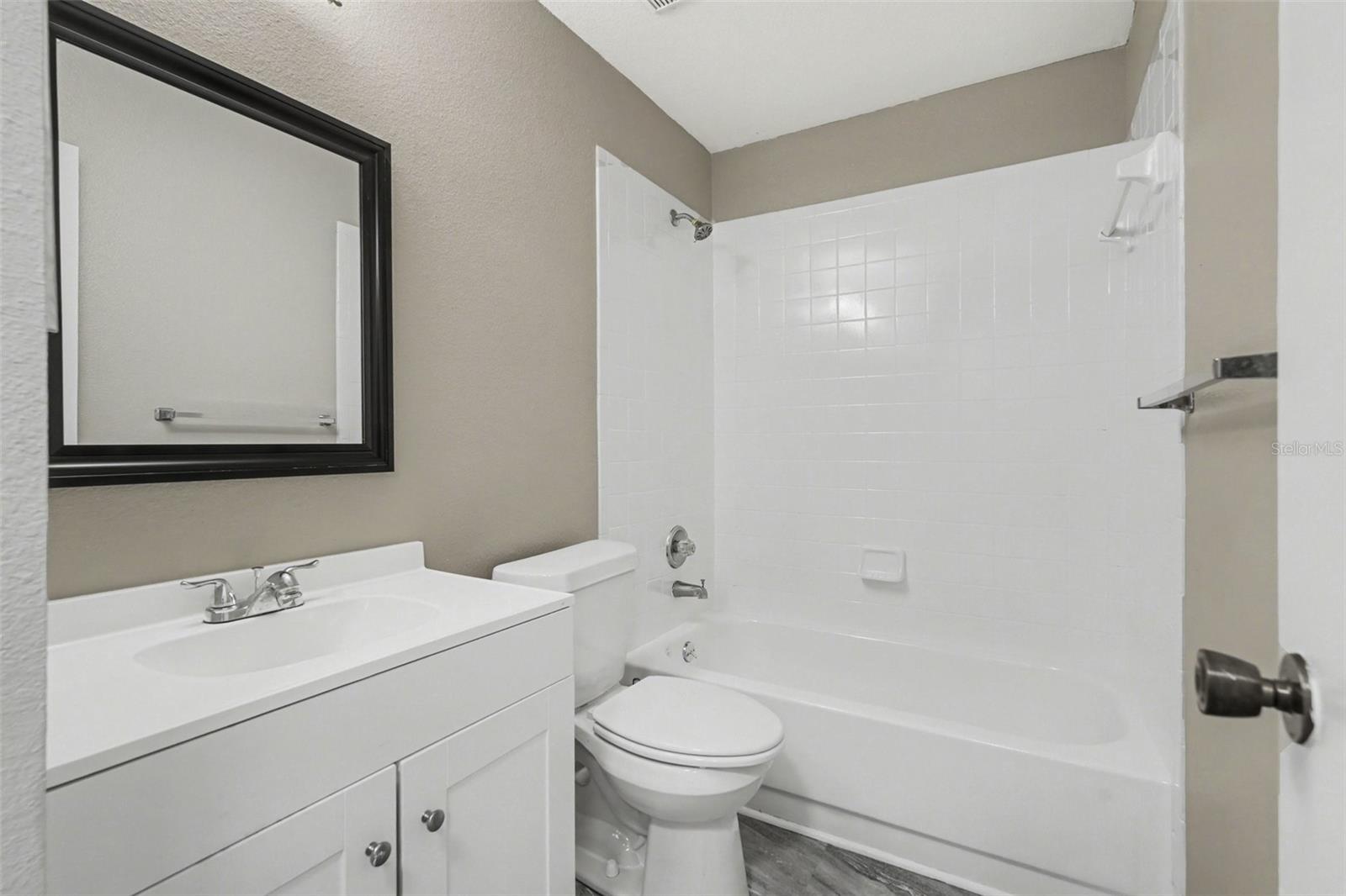 WATERSIDE CONDO III - Residential