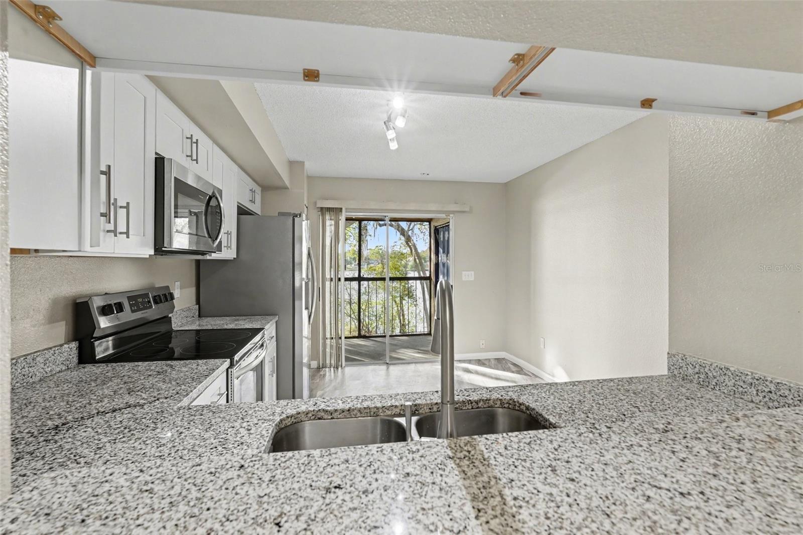 WATERSIDE CONDO III - Residential