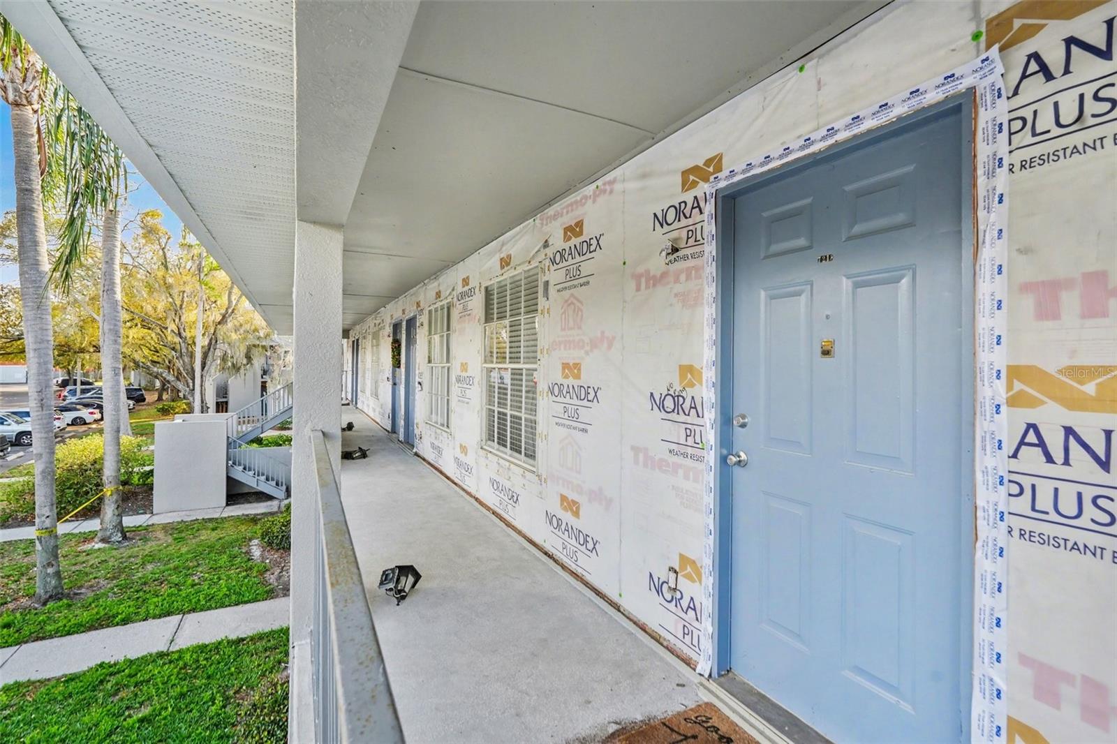 WATERSIDE CONDO III - Residential