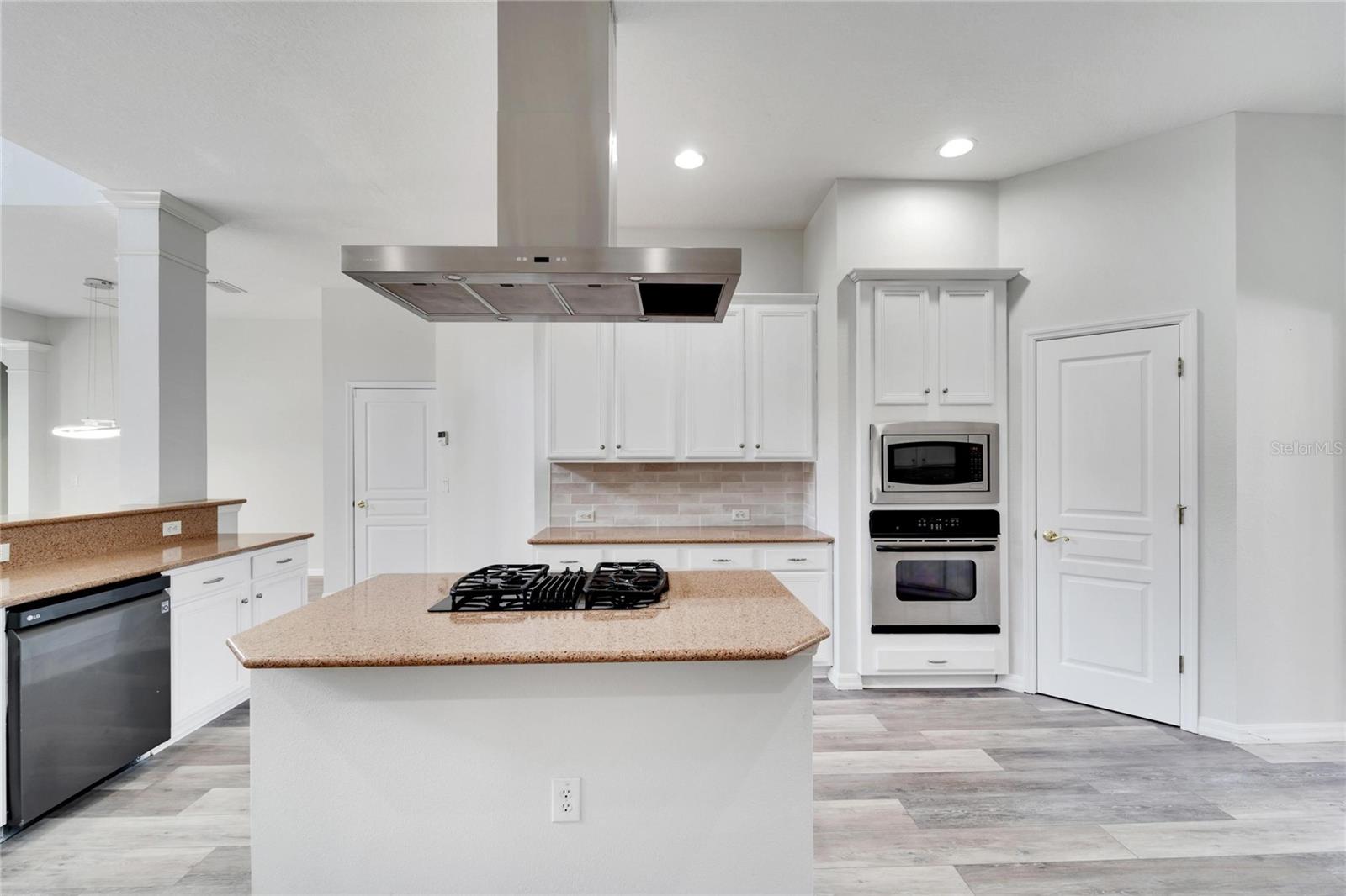 MIRABAY PH 1A - Residential