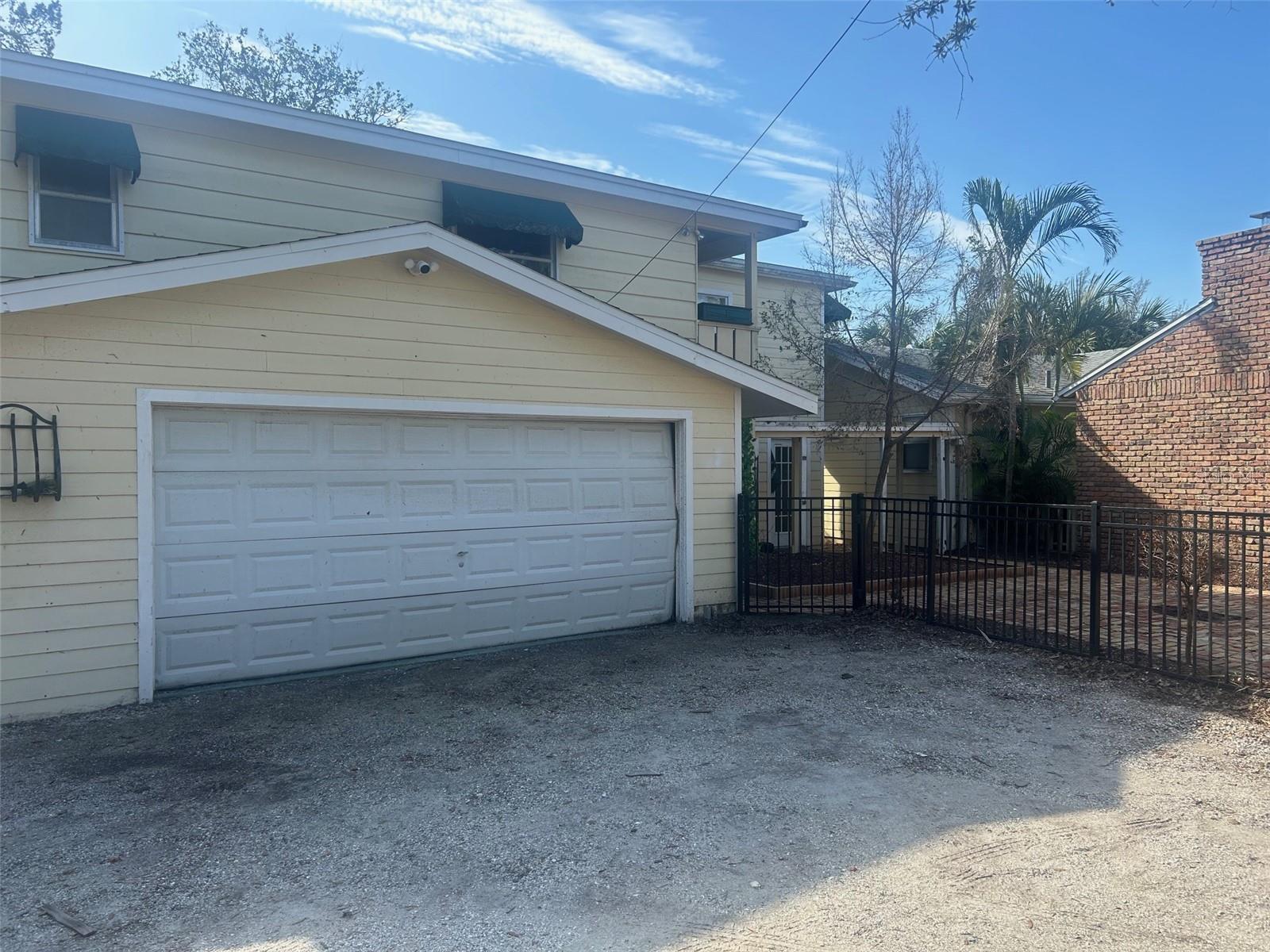 8440 MIDNIGHT PASS ROAD