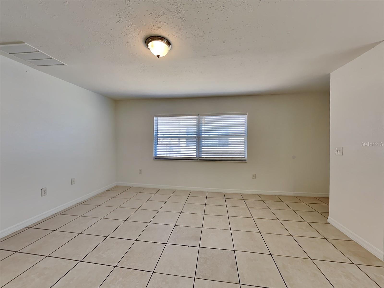 WILLOWS SEC 03 - Residential Lease