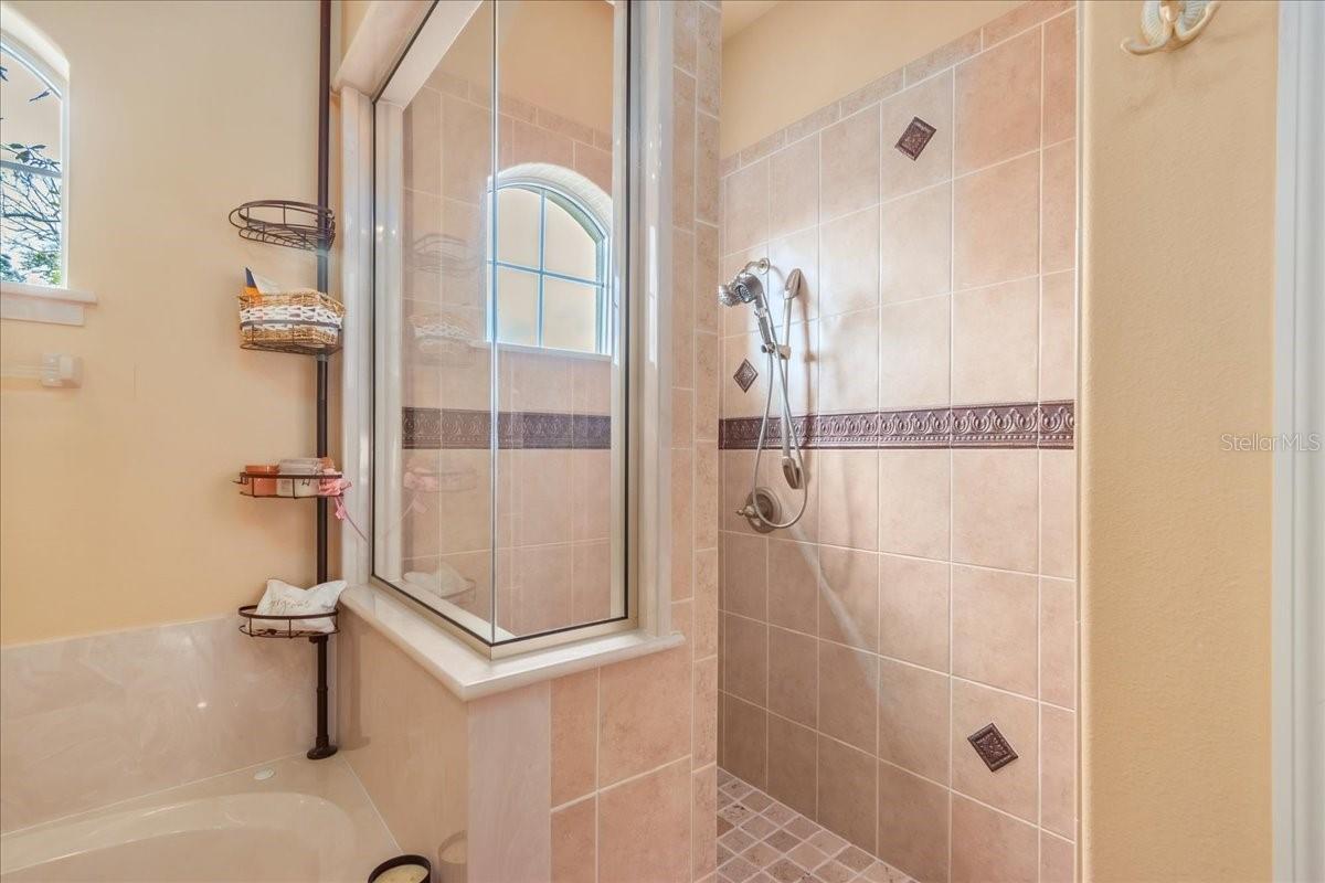 DEER PATH ESTATE - Residential