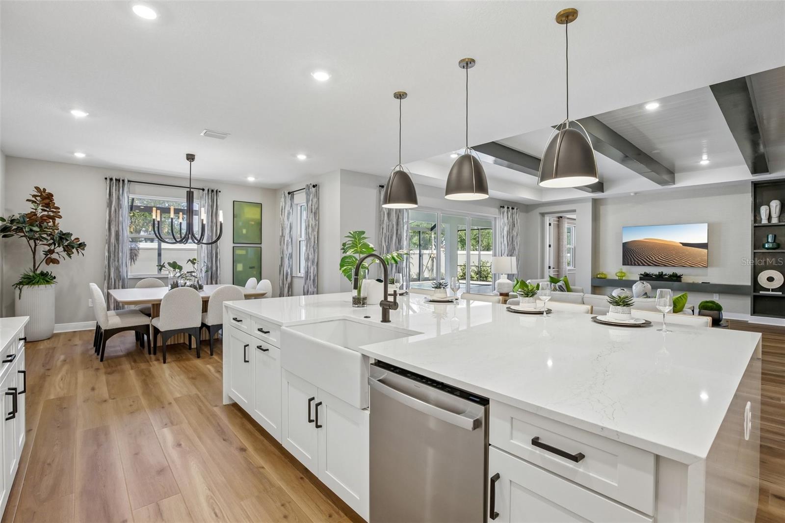 7329 RIDGE ESCAPE WAY